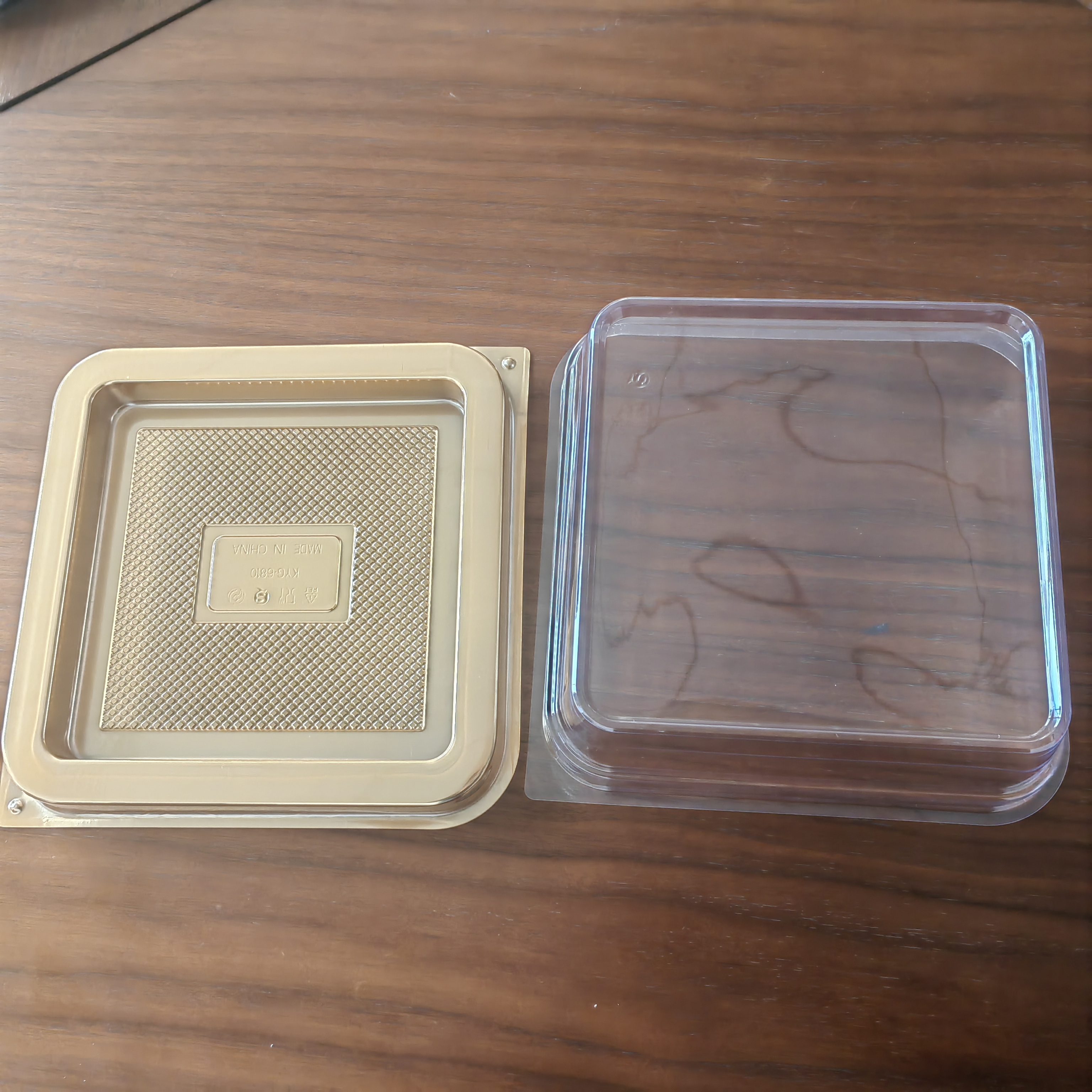 Commercial thick cake packaging box