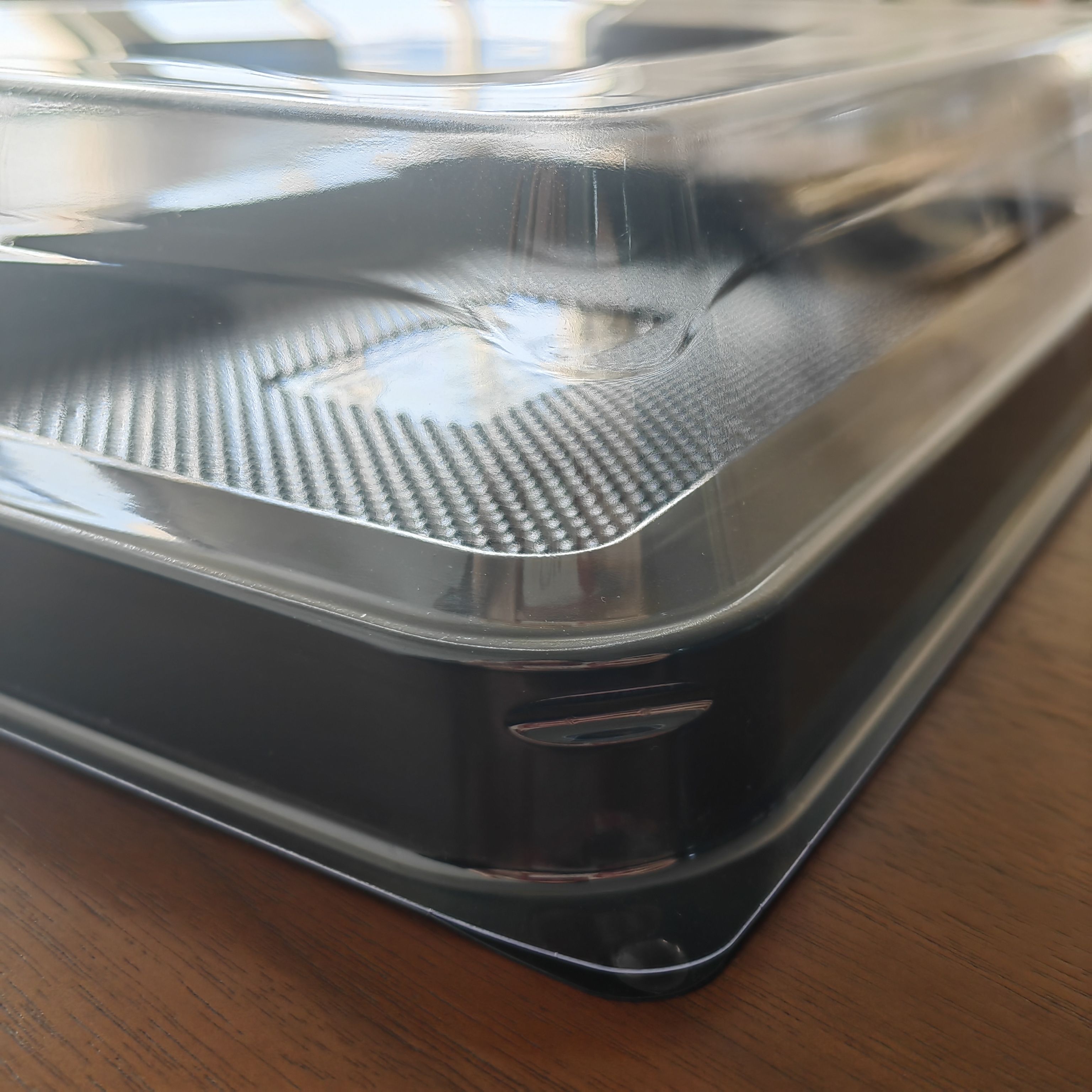 small plastic cake tray with clear lid