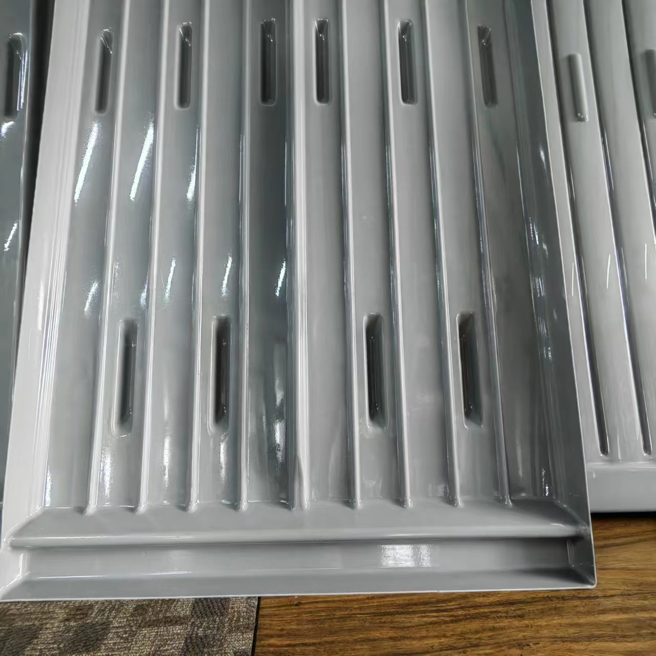 vacuum formed thick plastic tray