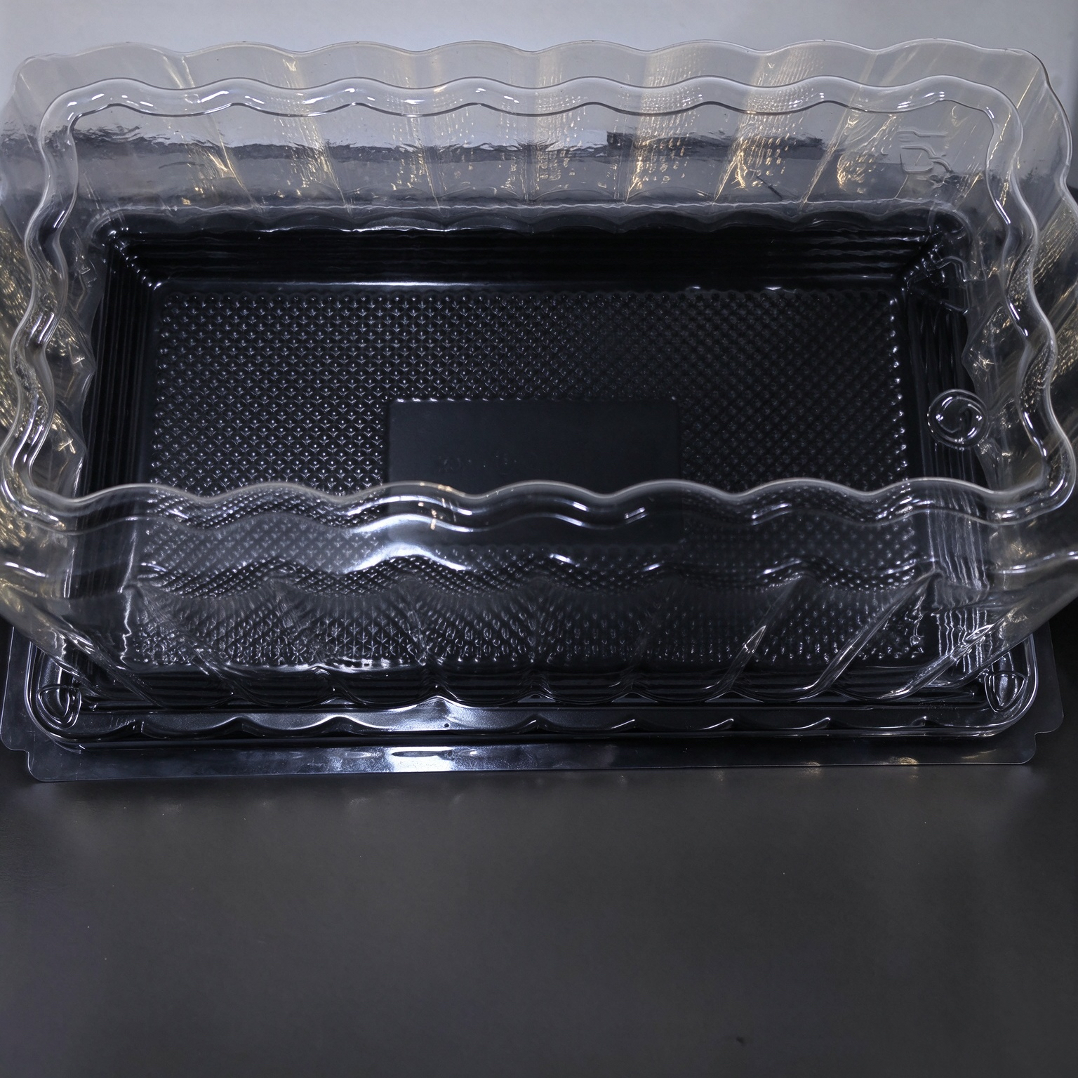 pet plastic clear cake box with golden base